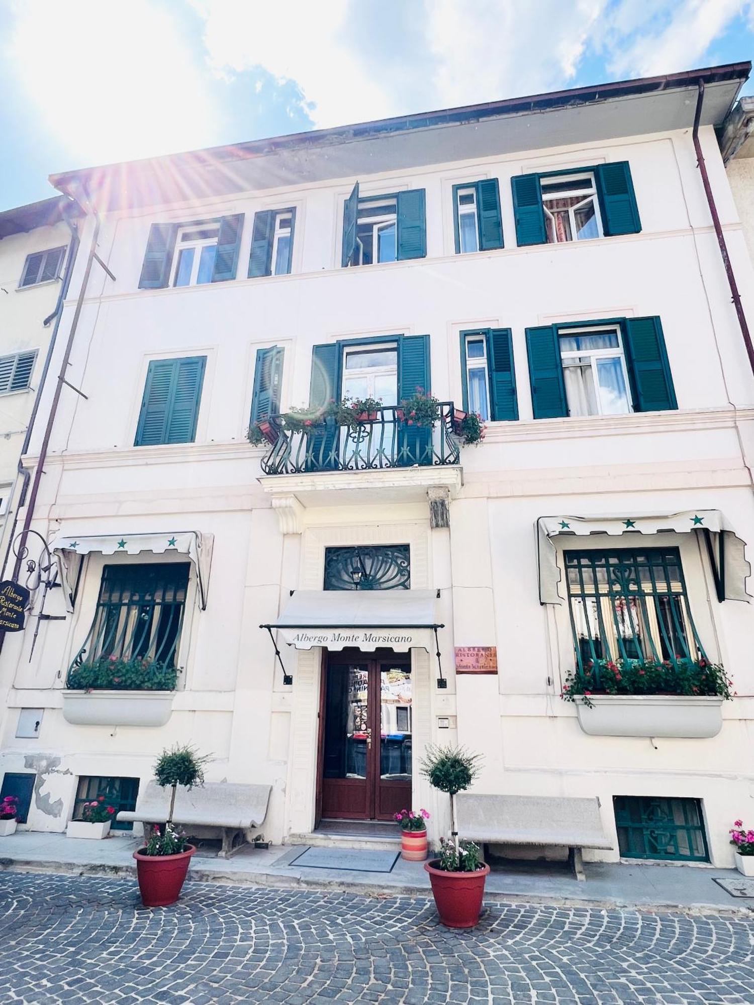 Monte Marsicano Hotel เปสกัสเซโรลี ภายนอก รูปภาพ